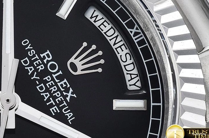 0207 RDD0215D – DayDate 36mm Chic 687